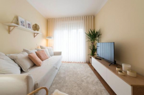LovelyStay - Beloved 3B Central Apartment
